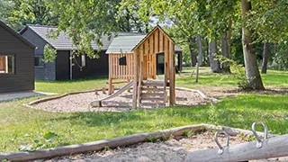 Spielgeräte bei Sammit Familienhaus