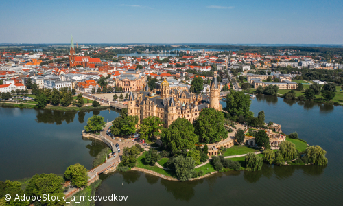 Luftbild von Schwerin mit Schweriner Schloss